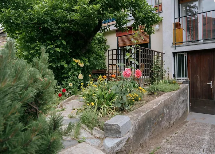 Ljubljana C17 4-Bedroom Private Row House With Garden And Parking